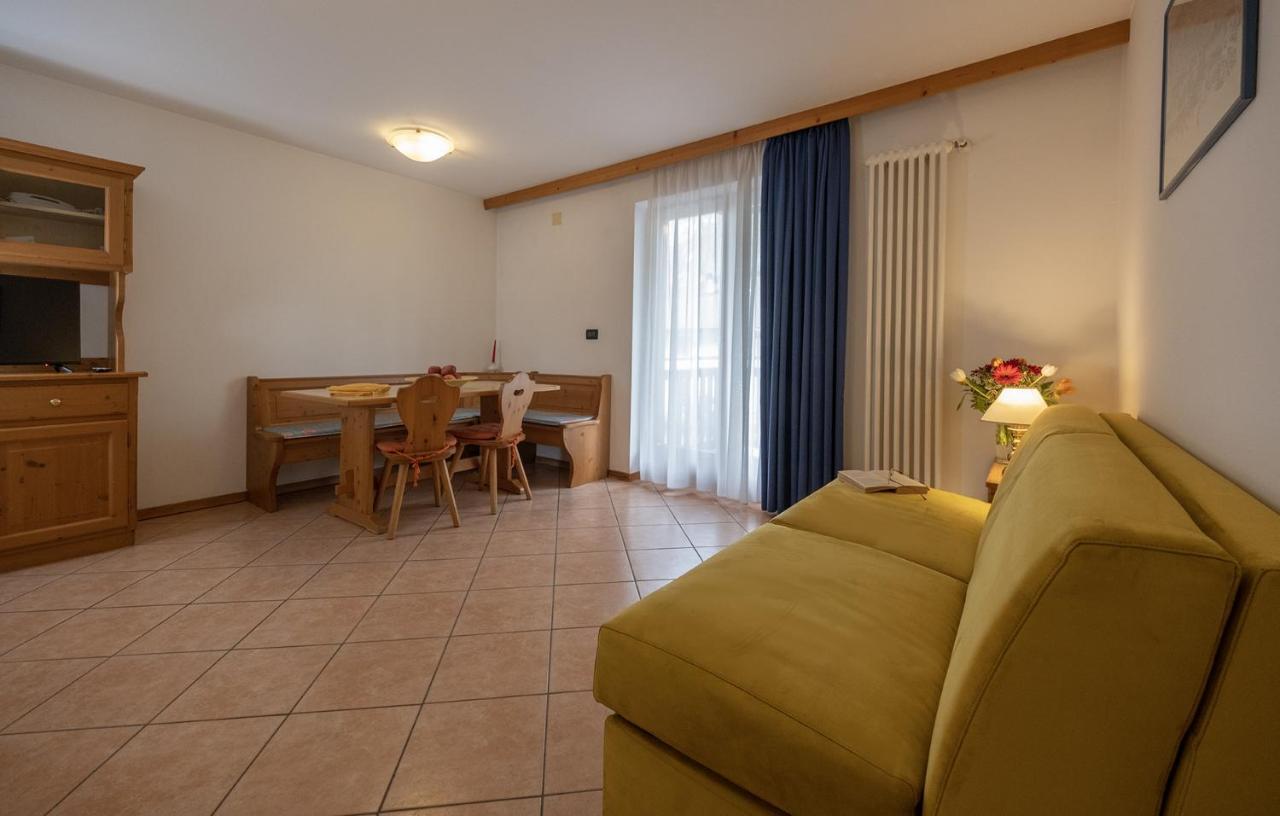 Residence Kristall- Fiemme Holidays Predazzo Bagian luar foto