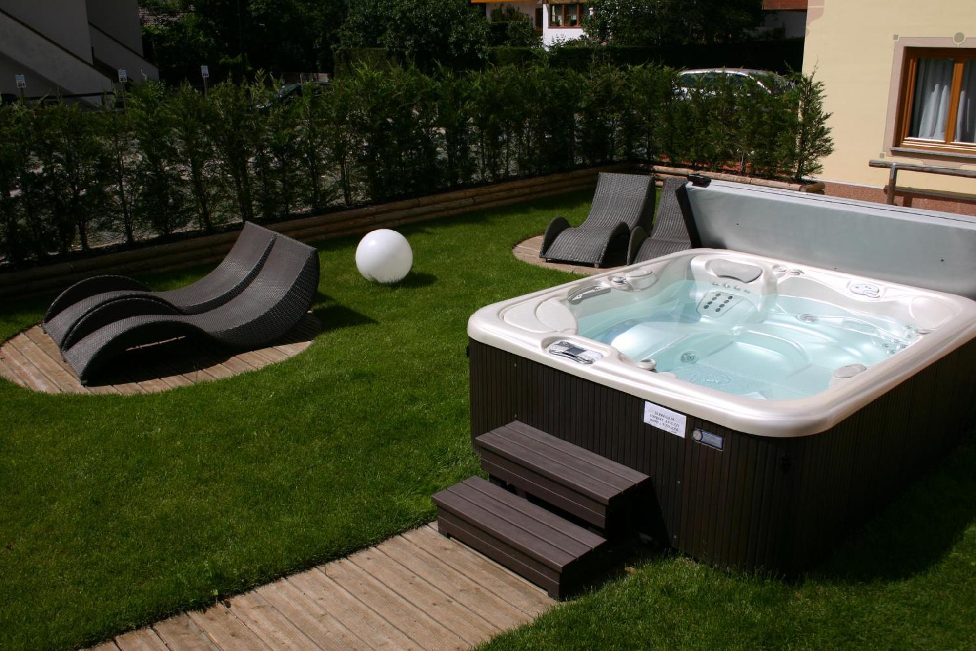 Residence Kristall- Fiemme Holidays Predazzo Bagian luar foto