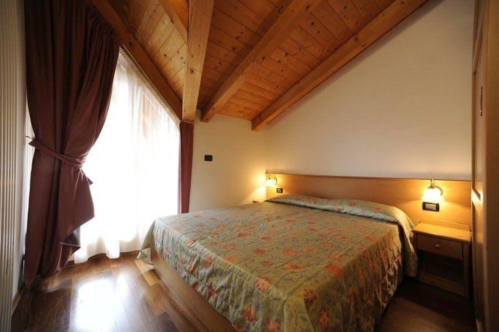 Residence Kristall- Fiemme Holidays Predazzo Bagian luar foto