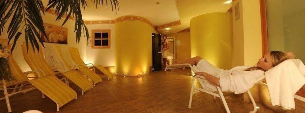 Residence Kristall- Fiemme Holidays Predazzo Bagian luar foto