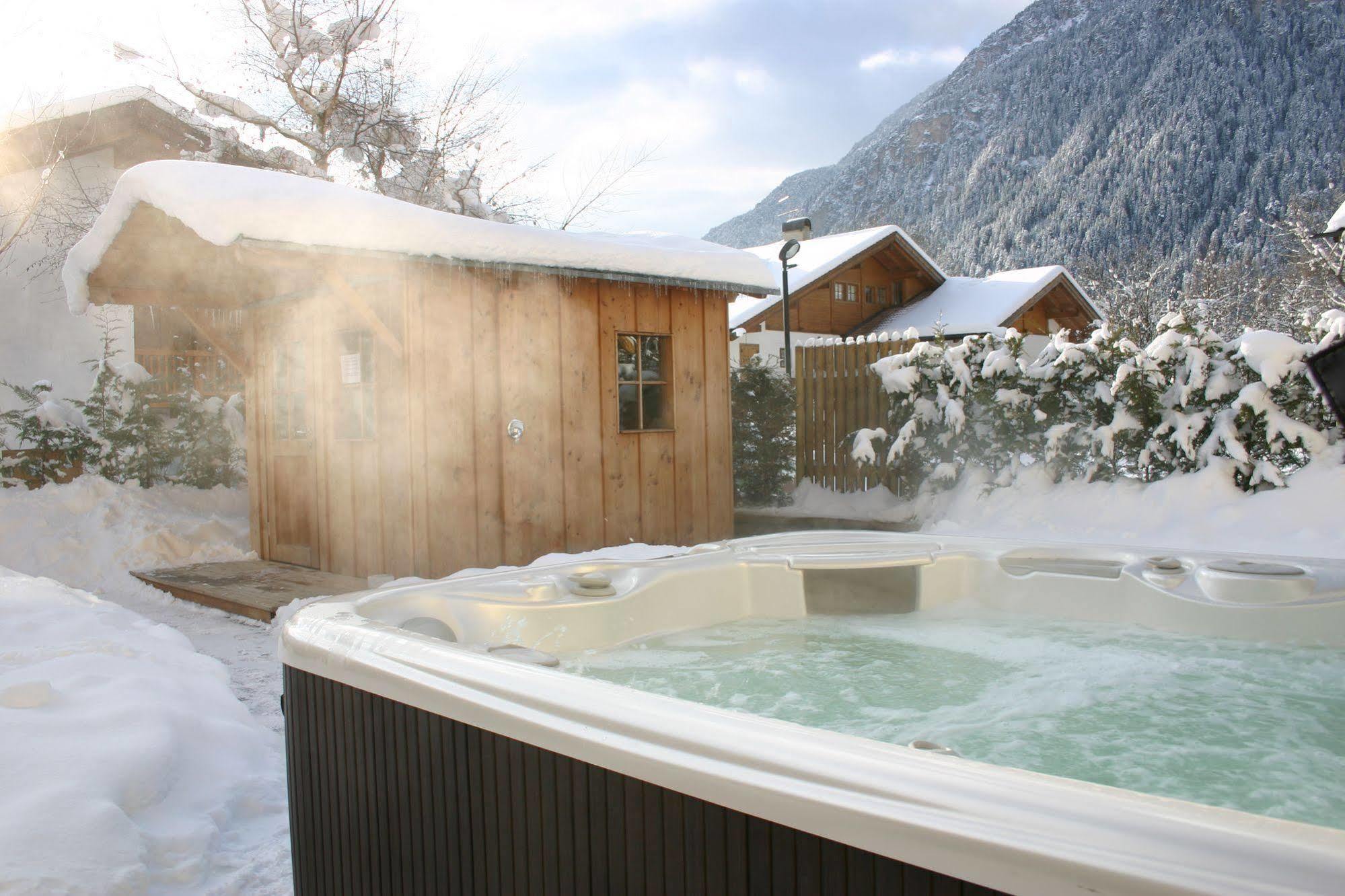 Residence Kristall- Fiemme Holidays Predazzo Bagian luar foto